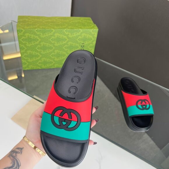 Gucci slippers - Picture 3 of 8